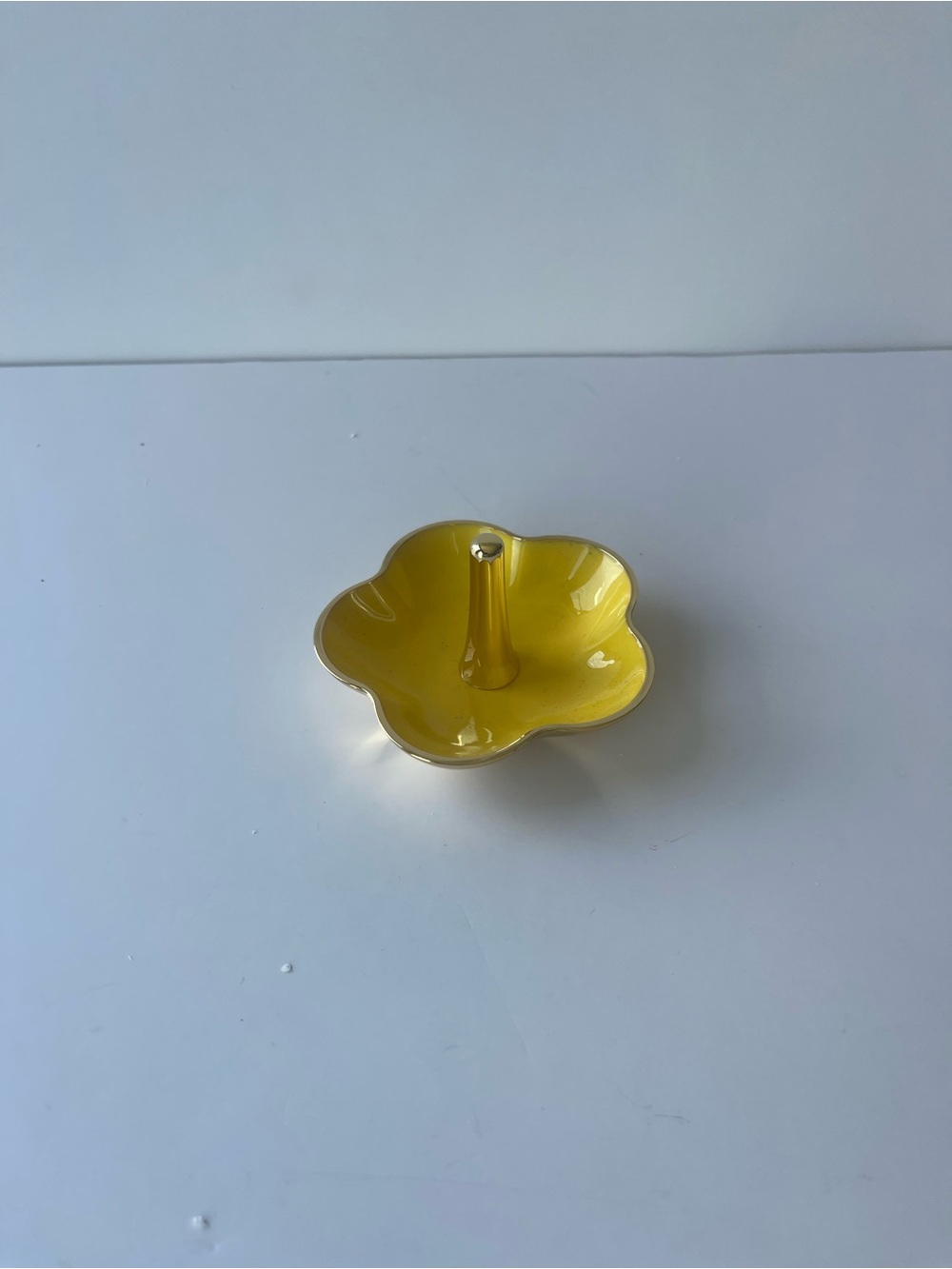 Kate Spade New York 897935 Make It Pop Metal Ring Dish, Stainless Steel, Yellow